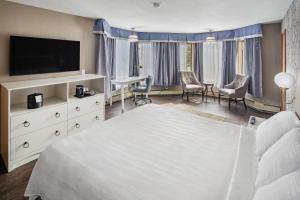 TV a/nebo společenská místnost v ubytování Hotel Seward
