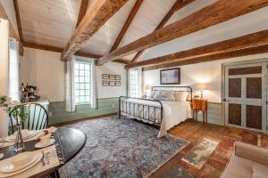 Fotografie z fotogalerie ubytování Catskill upstairs suite - The Mohawk Valley House v destinaci Bellmead