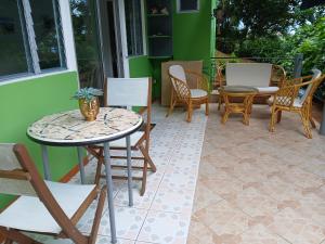 Patio nebo venkovní prostory v ubytování Ti'bulle de sérénité