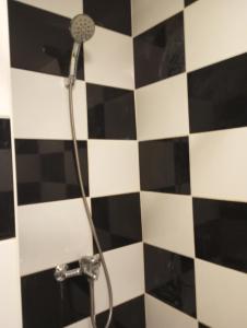 Ένα μπάνιο στο Butas centre šalia pėsčiųjų bulvaro