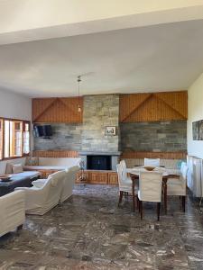Posezení v ubytování Holiday Home Neochori Pelion + 37 fotografií