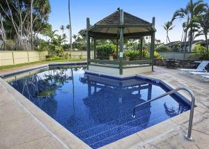 Largest 2 Bdrm, 2 Bath plus Loft, Fully AC Condo内部或周边的泳池