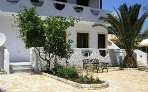 Zahrada ubytování Olympia Paxos Villas & Apartments