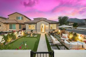 Gambar di galeri bagi Sunset Dreams by VARE Steps Away from PoolSpa Gym PGA West di La Quinta