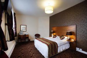 Gallery image of The Three Tuns Hotel Wetherspoon in Thirsk +21 photos