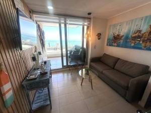 Μια τηλεόραση ή/και κέντρο ψυχαγωγίας στο Bello departamento Frente al mar- Concon - Costa Higuerillas