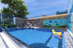 Πισίνα στο ή κοντά στο The Royal Villa Pool View