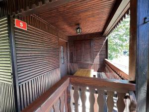 Balkón alebo terasa v ubytovaní Rybaření ze sauny