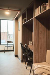 Posezení v ubytování JOST Hôtel Lille Centre