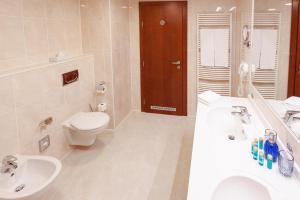 Koupelna v ubytování Spa & Wellness Hotel Olympia Marienbad