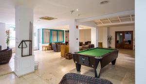 Posezení v ubytování BLUESEA Hotel Los Fiscos