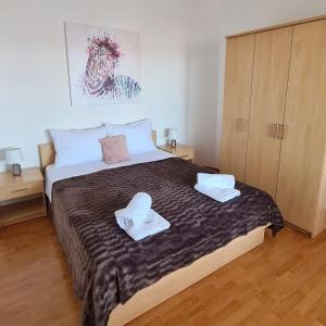 Posteľ alebo postele v izbe v ubytovaní Cozy apartments Neda near the sea