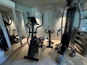 Фитнес-центр и/или тренажеры в Boutique Hotel & Spa la Villa Cap Ferrat