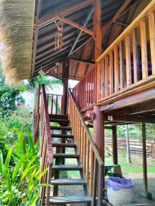 Tangga Bungalows Gili Air的阳台或露台