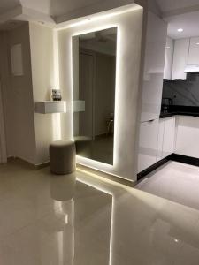 Kuchnia lub aneks kuchenny w obiekcie Luxury 2 bedroom Appartment City Center