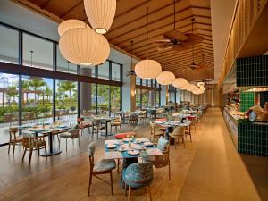 Restaurace v ubytování Angsana Quan Lan, Ha Long Bay