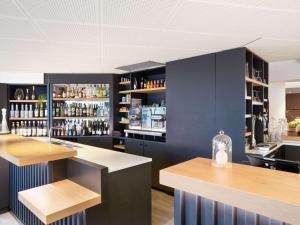 Lounge nebo bar v ubytování Novotel Paris Charenton le Pont