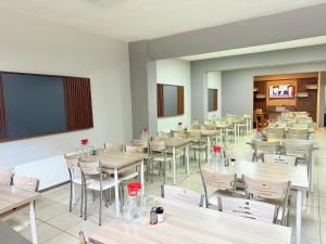 Restaurace v ubytování Figen Suite Hotel 2