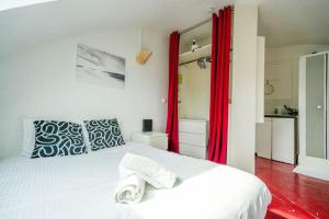 Gallery image of Studio with Pantheon view in Paris