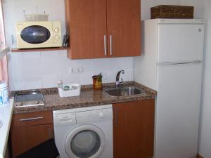 Kuchyň nebo kuchyňský kout v ubytování Apartamento Calle Goles