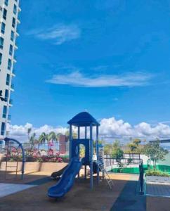 Ο χώρος παιχνιδιού για παιδιά στο Mactan Newtow Enjoy Family Staycation