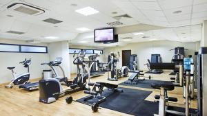 Posilňovňa alebo fitness centrum v ubytovaní VacationClub - Ultra Marine Apartament 53