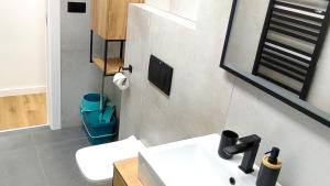 Koupelna v ubytování Tiché Anenské Apartmány s hotelovým servisem a s kvalitní snídaní na apartmán - by Relax Harrachov