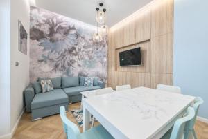 Televízia a/alebo spoločenská miestnosť v ubytovaní DR Apartments - Nicea