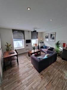 Η κουζίνα ή μικρή κουζίνα στο Smart Town Centre Apartments