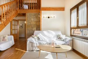 Φωτογραφία από το άλμπουμ του Apartamento A10 de Formigal, 7 PERSONAS Y GARAJE σε Escarrilla