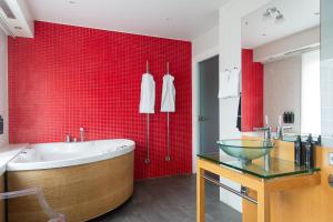 Koupelna v ubytování ProfilHotels President