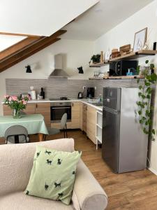 Nhà bếp/bếp nhỏ tại Lovely apartment