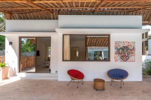 Area soggiorno di The Afters Boutique Hotel Diani