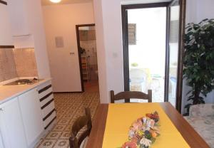 Kuchyň nebo kuchyňský kout v ubytování Apartment Dragica