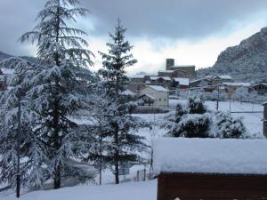 Casa Rural Cal Farragetes during the winter