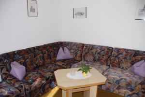 Posezení v ubytování Pension & Appartement Fortin
