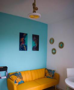 Un lugar para sentarse en Seabreeze Suite, La Mata Retreat