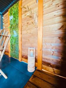 Fitness centrum a/nebo fitness zařízení v ubytování Le Gîte du Bonheur avec jacuzzi privatif