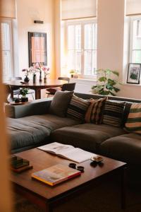 Posezení v ubytování A Place Antwerp - Boutique Suites & Flats - Leeuwenstraat 20