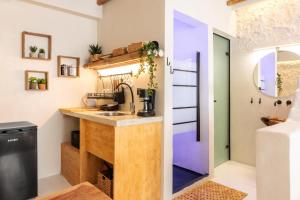 Η κουζίνα ή μικρή κουζίνα στο Marabou Unique Stay +131 φωτογραφίες