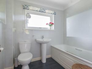 Ένα μπάνιο στο Curlew +12 φωτογραφίες