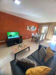 Posezení v ubytování Departamento duplex