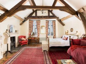 Gallery image of Pass the Keys Historic 2Bed Chapel in Central Warwick in Warwick