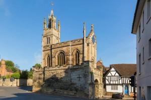 Gallery image of Pass the Keys Historic 2Bed Chapel in Central Warwick in Warwick