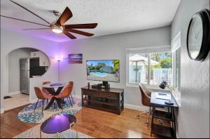 Gallery image of By Las Olas Bl, Pool, Parking, Remodeled & Central in Fort Lauderdale