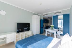 TV a/nebo společenská místnost v ubytování Amazing apartment in JLT Cluster C