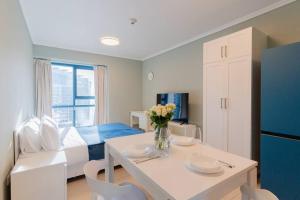Posezení v ubytování Amazing apartment in JLT Cluster C