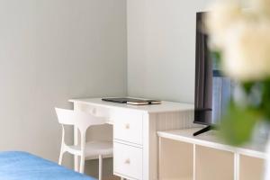 TV a/nebo společenská místnost v ubytování Amazing apartment in JLT Cluster C