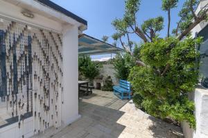 Balkón nebo terasa v ubytování Blu Beach Studio