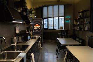 Nhà bếp/bếp nhỏ tại Nordic Hostel